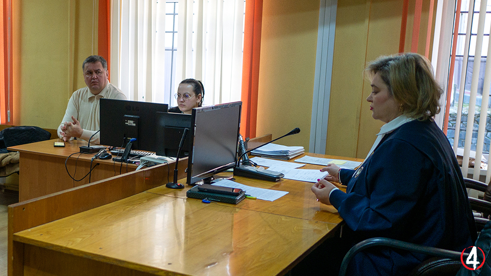 Прокурор Андрій Войтюк суддя Рівненського міського суду Оксана Крижова