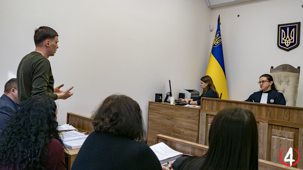  Суддя Світлана Дуляницька та адвокат Дмитро Троянчук