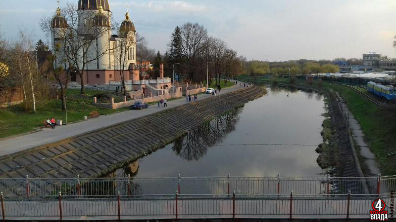 Чи вдасться цього разу затомпонувати труби в Усті?